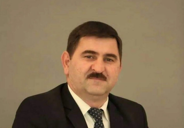 Dərsliklərin hazırlanmasında ictimai rəy diqqətə alınacaq? - "Müzakirə vaxtı layihəyə münasibət bildirmirlər"