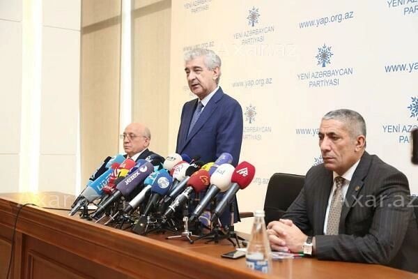 Köhnə qvardiya YAP rəhbərliyinə qayıtdı - Detallar