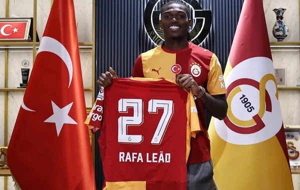 Rafael Leao "Qalatasaray"da: 38 milyon avroluq transferin detalları