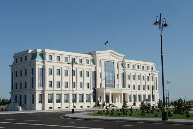Ağdaşlı fermerlər çıxılmaz vəziyyətdə: Rayonun mal bazarı niyə bağlı qalıb?