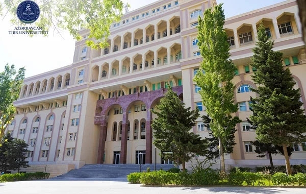 Azərbaycan tibb tarixində ilk: 19 həftəlik hamilə qadının üzərində dünyada nadir rast gəlinən əməliyyat aparıldı