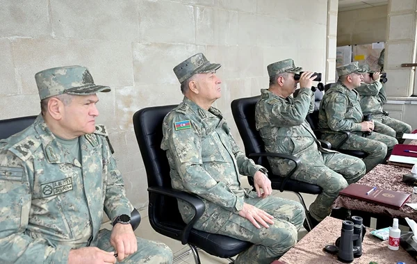 Zakir Həsənov "N" saylı hərbi hissədə döyüş hazırlığını yoxladı - FOTO