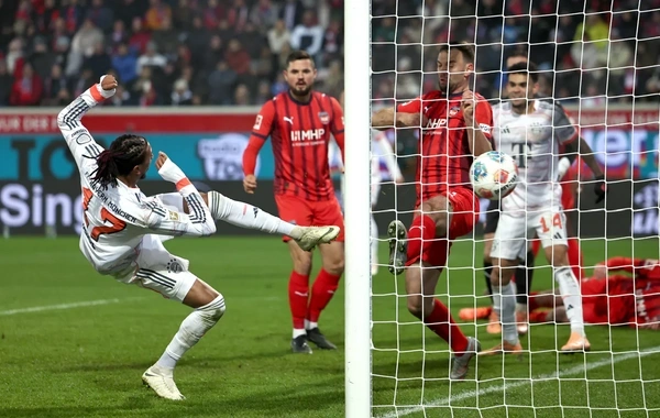 Bundesliqa: "Bavariya"dan darmadağın
