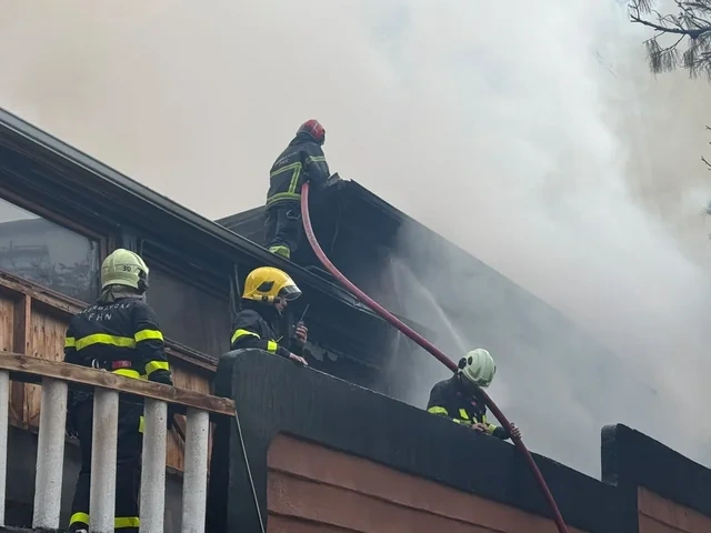 Xırdalanda yaşayış kompleksində yanğın baş verib - Foto/Video