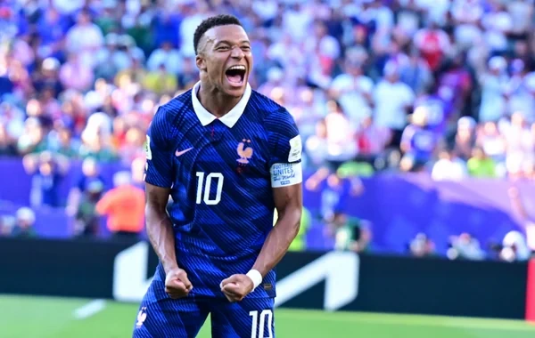Kilian Mbappe 44 illik rekordu qırdı