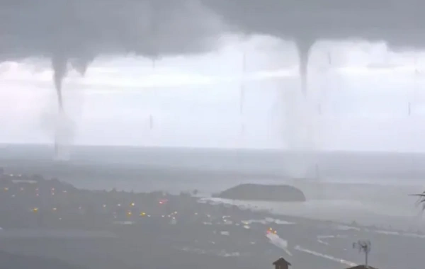 İspaniya çimərliyində "dünyanın sonu": Üç tornado eyni vaxtda sahili vurdu