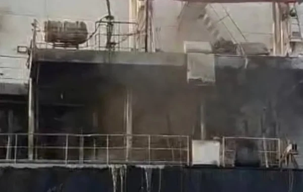 Odessa yaxınlığında dronla vurulan gəmidən xilas edilən azərbaycanlılar Vətənə yola salınıblar