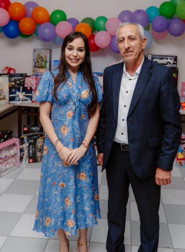 Leyla Əliyeva və Arzu Əliyeva inteqrasiya təlimli internat tipli ümumtəhsil məktəbində olublar - FOTO