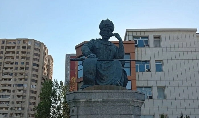 Xətainin heykəli ilə bağlı rəsmi açıqlama
