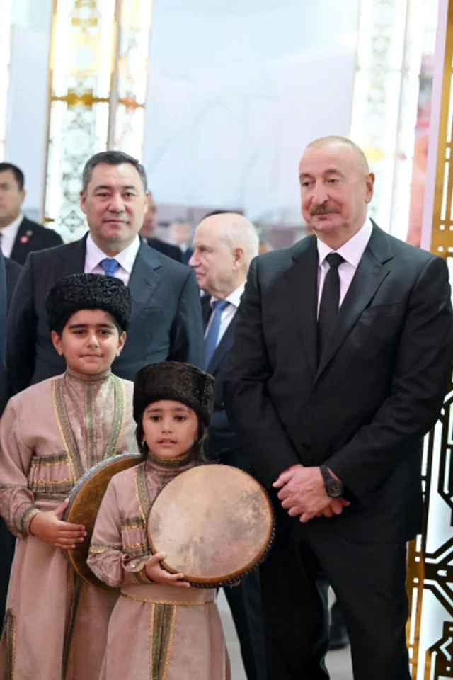 Prezident İlham Əliyev MDB Ölkələrinin Milli Kulinariya Festivalı ilə tanış olub, rəsmi qəbulda iştirak edib - Foto