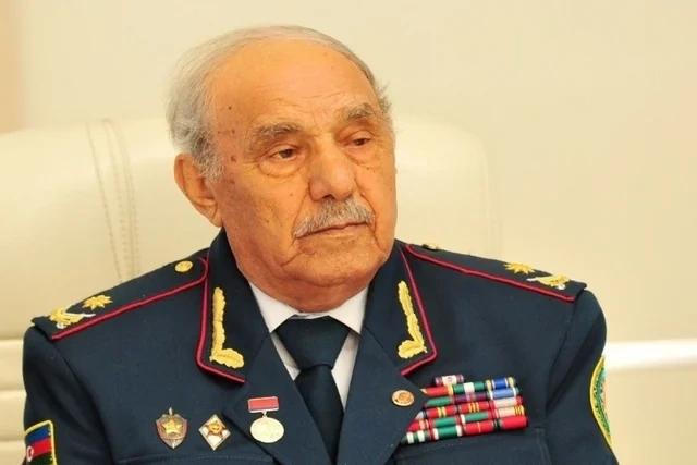 Azərbaycanda general vəfat etdi - FOTO