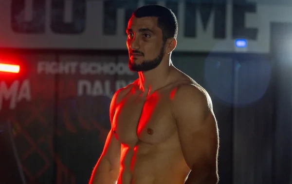 Fərman Həsənov: "UFC-də məqsədim titul uğrunda döyüşməkdir" - FOTO