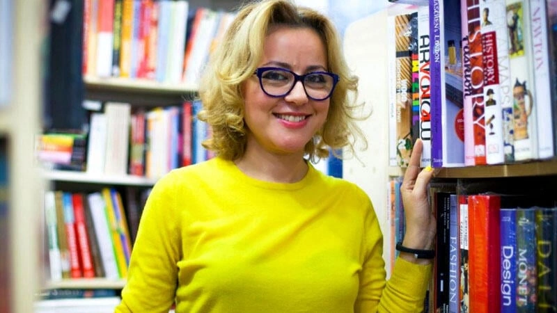 “Liv Bona Dea” Nigar Köçərlidən 222 min manat tələb edir