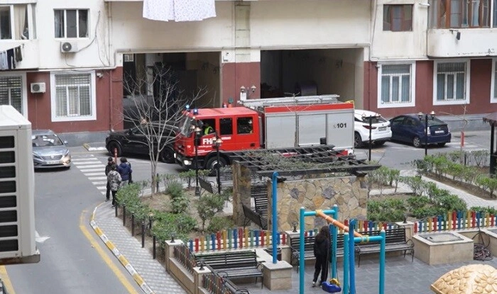 Bakıda bu binada “yanğın” oldu - Video