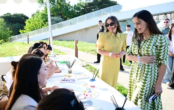 Leyla Əliyeva və Alyona Əliyeva Xeyirxahlıq Festivalında iştirak ediblər - FOTO