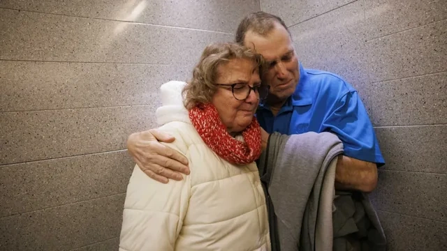 Dünyada İLK: Donuz böyrəyi ilə doqquz ay yaşadı, sonra insan orqanı köçürüldü - FOTO