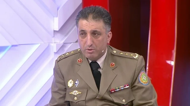 Nazir idarə rəisini təqaüdə göndərdi - FOTO