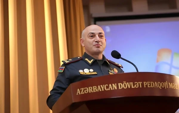 Məşhur general professor oldu