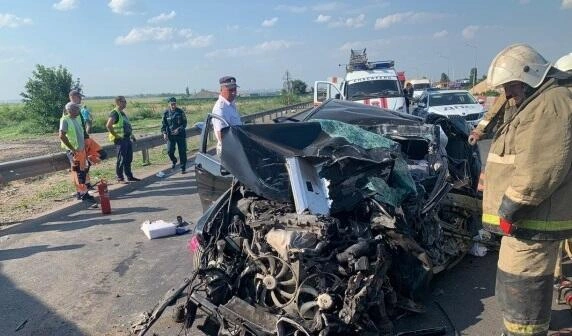 Rusiyada yol qəzasında 6 nəfər öldü