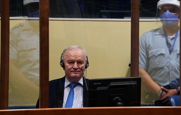 "Srebrenitsa qəssabı" Ratko Mladiç ÖLDÜ