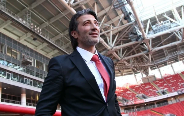Murat Yakın İsveçrə millisinin heyətini açıqladı - FOTO