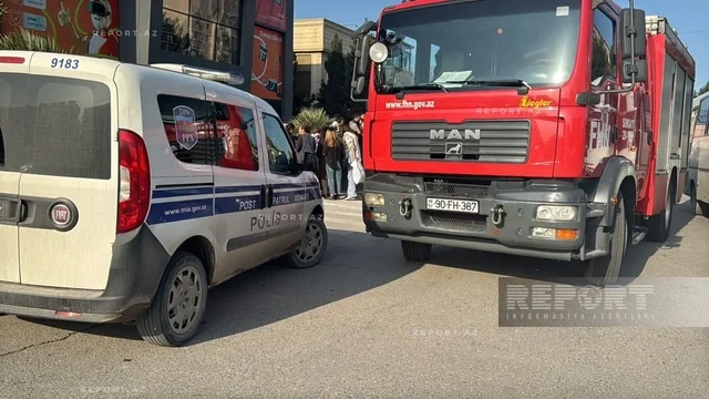 Sumqayıtda piyadaları vuran avtomobil yandı - Foto/Video