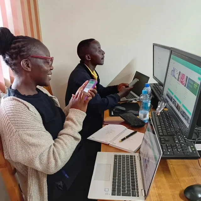 "Coders Azerbaijan" Afrika bazarına çıxır - Azərbaycan texnologiyası Keniyada tətbiq olunur - Foto