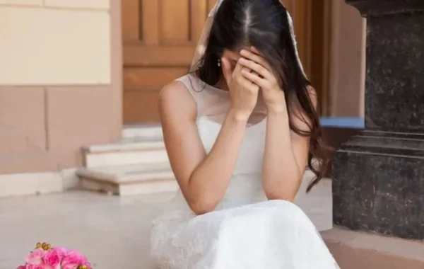 Azərbaycanda 17 yaşlı qız toyuna günlər qalmış sığınacağa müraciət etdi