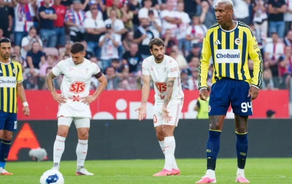 "Fənərbağça" Çempionlar Liqasında növbəti mərhələyə adladı - VİDEO