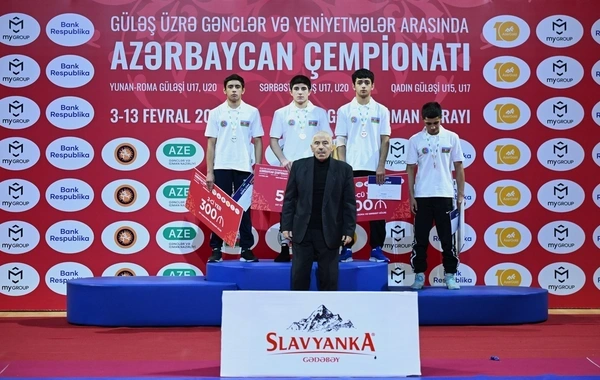 Güləş üzrə U-17 Azərbaycan çempionatında ilk qaliblər bəlli olub