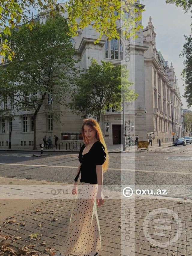 Azərbaycan mahnıları Londonda səslənir: Musiqiləri viral olan tələbə danışdı - FOTO - VİDEO