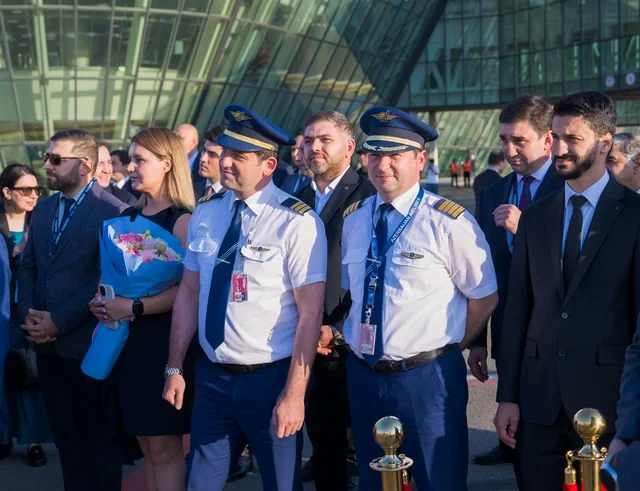 AZAL təyyarə parkına ilk yeni nəsil "Airbus A321neo"nu əlavə edib​ - FOTO