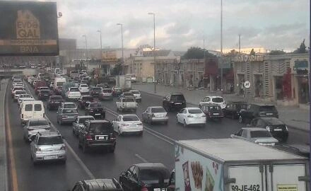 Sürücülərin nəzərinə: bu yollarda tıxac var