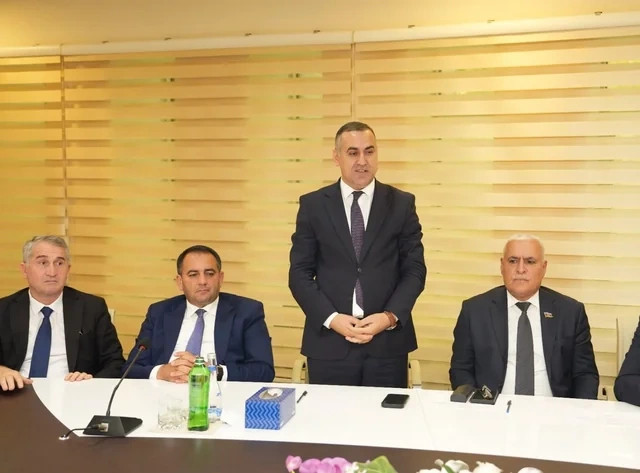 Xətai rayonunda 20 Oktyabr - Energetiklər Günü münasibətilə tədbir keçirilib