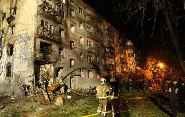 Rusiya Kiyevi ballistik raketlərlə vurdu: Ölənlər və xeyli yaralı var - FOTO - VİDEO