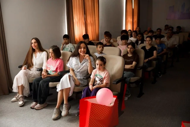 Leyla və Arzu Əliyevalar Lənkəranda uşaq evini ziyarət ediblər