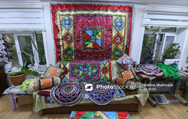 Kiçik parçalardan düzəldilən böyük əsərlər - Qurama sənətinin sirləri - FOTOREPORTAJ