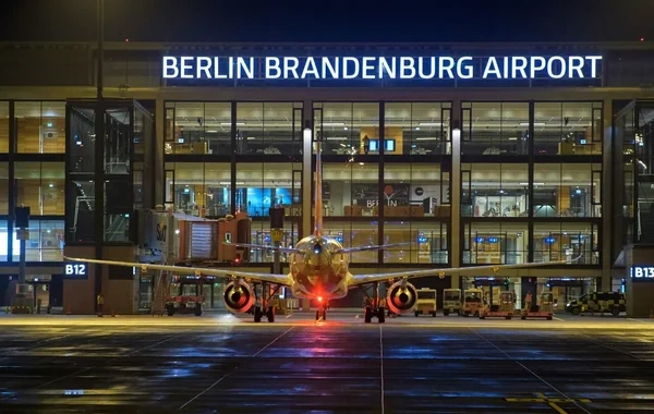 Berlin hava limanında bütün uçuşlar ləğv edilir