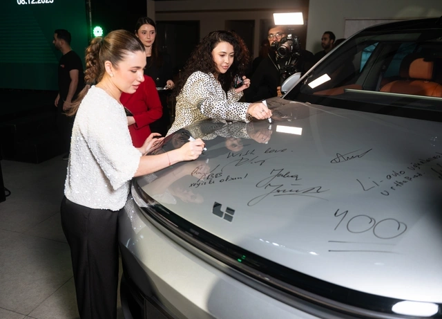 "Li Auto"nun rəsmi satış mərkəzinin yeni binası fəaliyyətə başlayıb