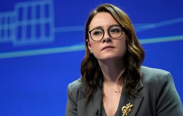 Ukrayna hökumətində kadr dəyişiklikləri: Zelenski baş naziri istefaya göndərir