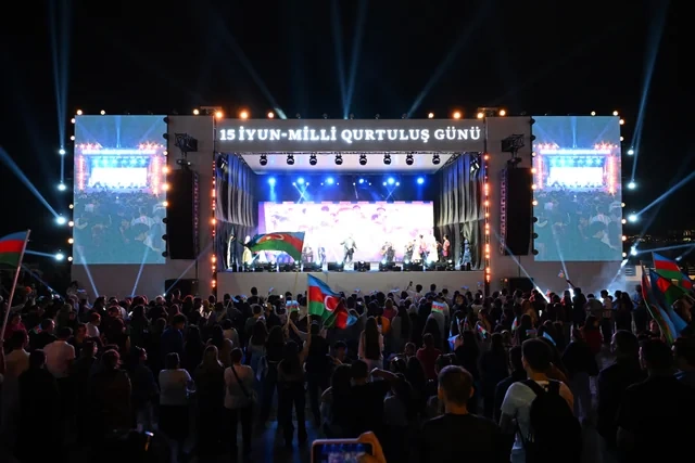 Bakıda Milli Qurtuluş Gününə həsr olunan bayram konserti keçirilib - VİDEO