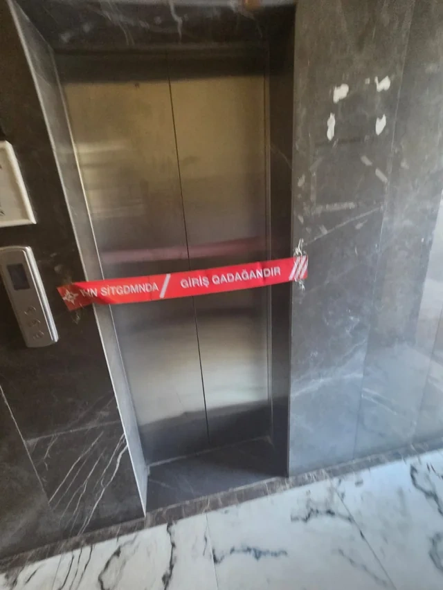 Bakıda binalardan birində liftlərin istismarı dayandırıldı - FOTO - VİDEO