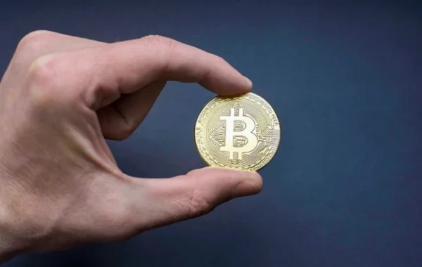 "Bitcoin" kəskin UCUZLAŞDI