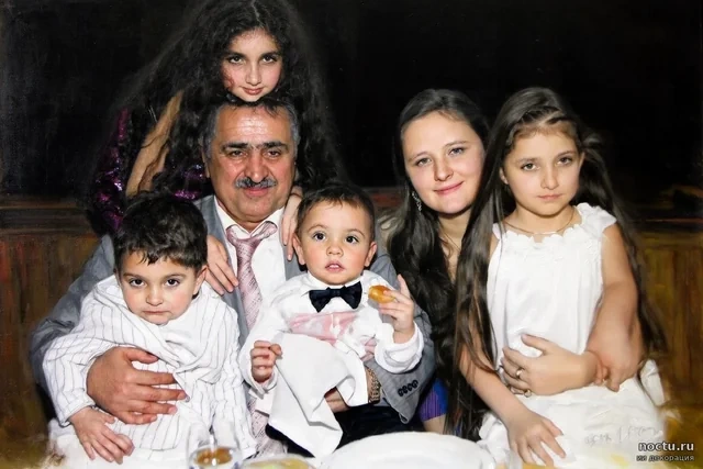Dağıstanın keçmiş vitse-premyerinin dul arvadı bıçaqlanaraq öldürüldü