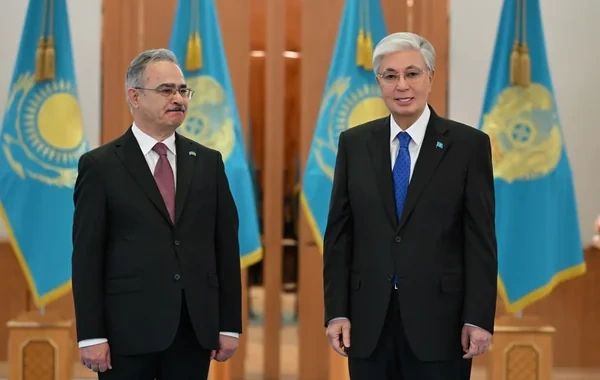 Azərbaycanın yeni səfiri etimadnaməsini Qazaxıstan prezidentinə təqdim edib - FOTO