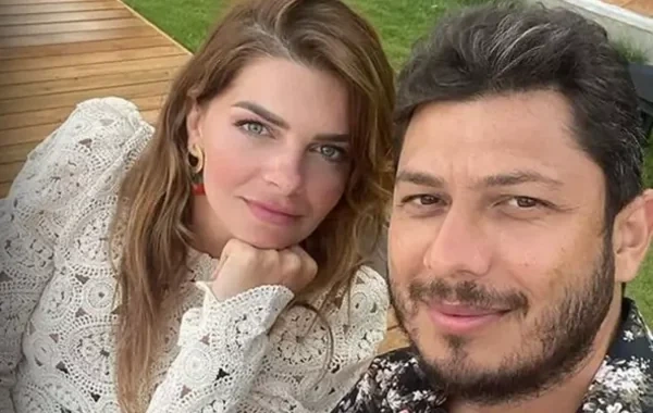 Türkiyəli məşhur aktrisa 12 illik evliliyinə son qoydu - FOTO