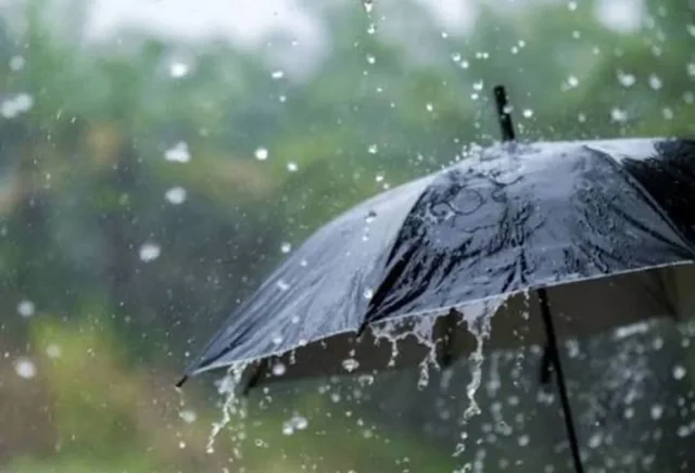 Hava dəyişir: Bakıya yağış, rayonlara leysan və dolu gəlir