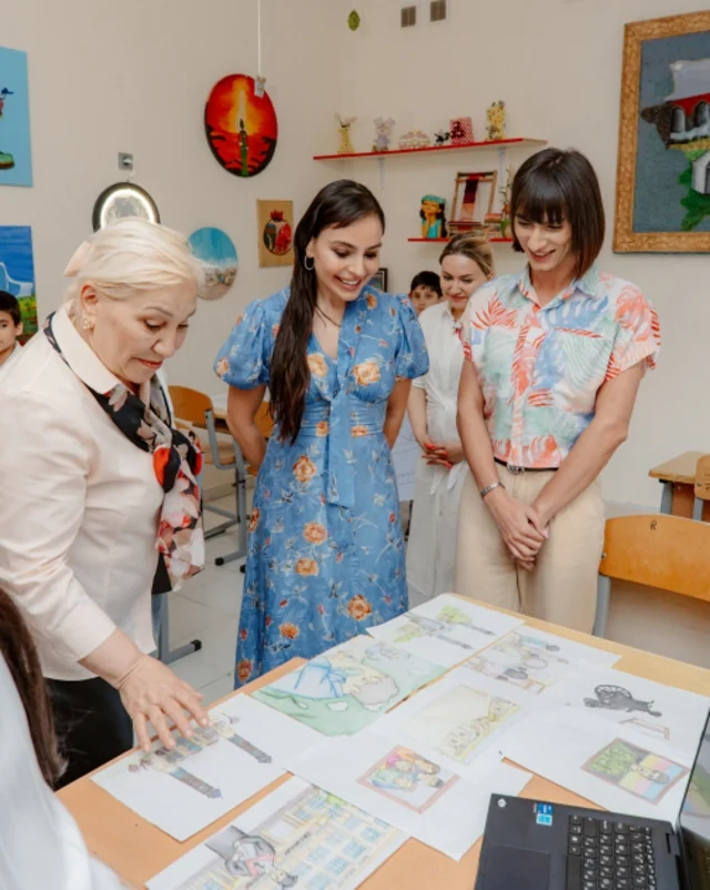 Leyla Əliyeva və Arzu Əliyeva inteqrasiya təlimli internat tipli ümumtəhsil məktəbində olublar - FOTO