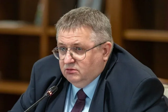 Moskvadan Paşinyana cavab: "Bir relsi digərindən necə ayırmaq olar?"