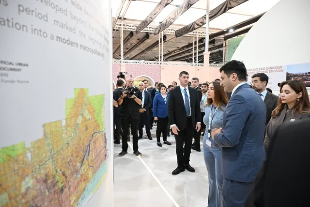 Leyla və Arzu Əliyevalar "Urban Expo" sərgisi ilə tanış olublar - FOTO